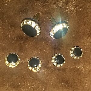 black smooth cufflinks set/gold